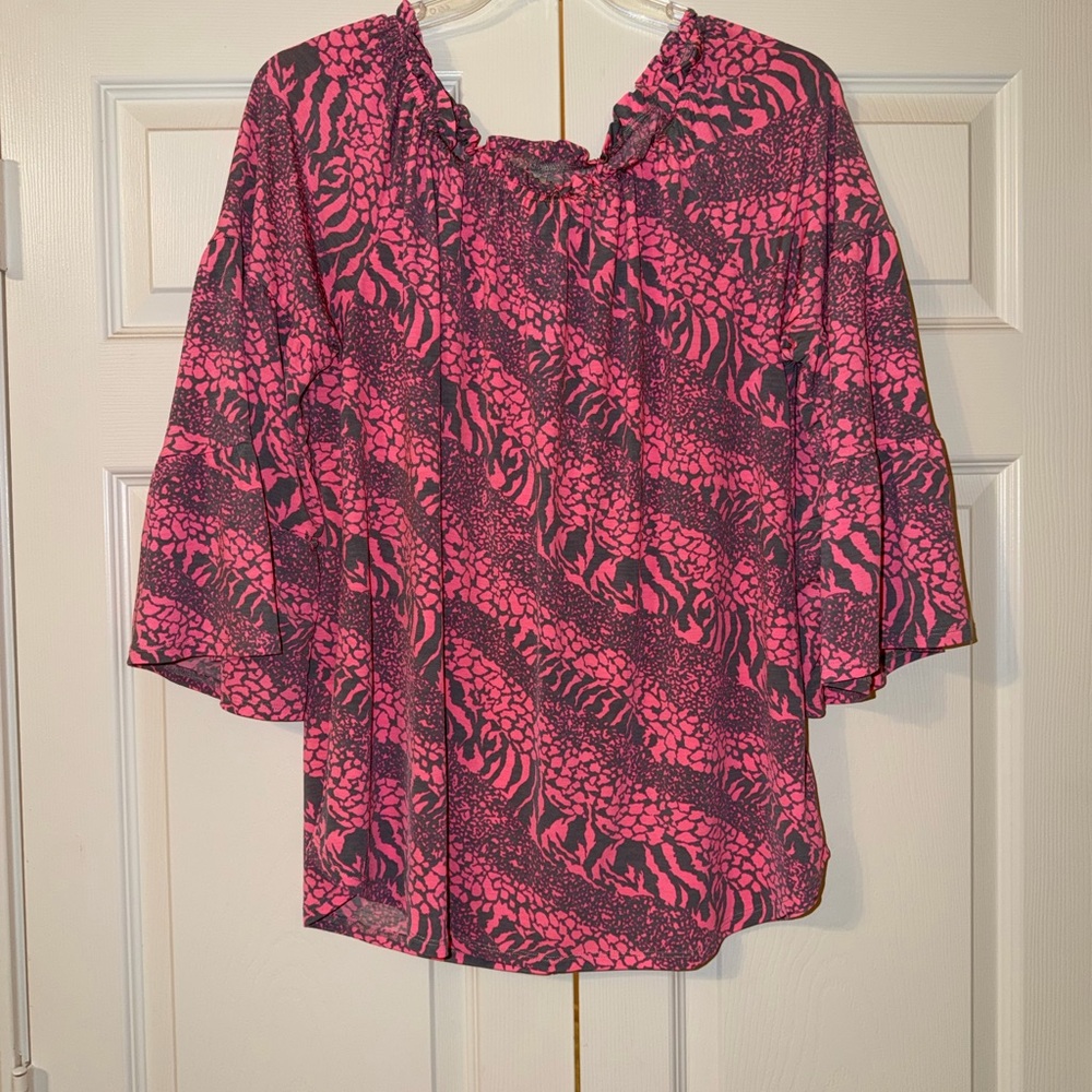 Scarlett Pink and Gray Patterned Blouse